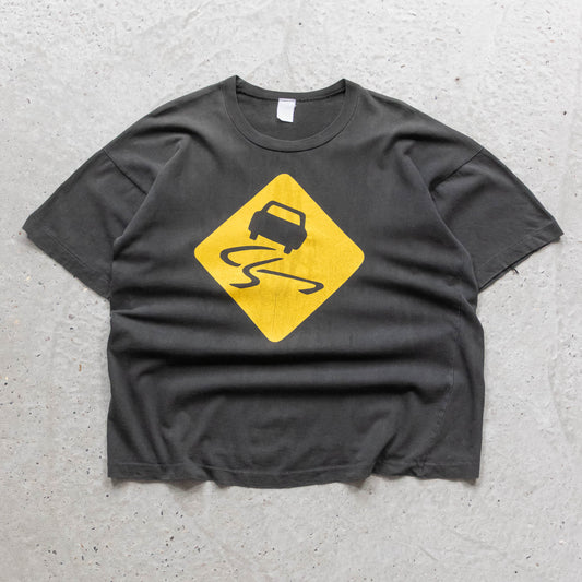 Slippery When Wet Graphic Tee - 90s (XL)