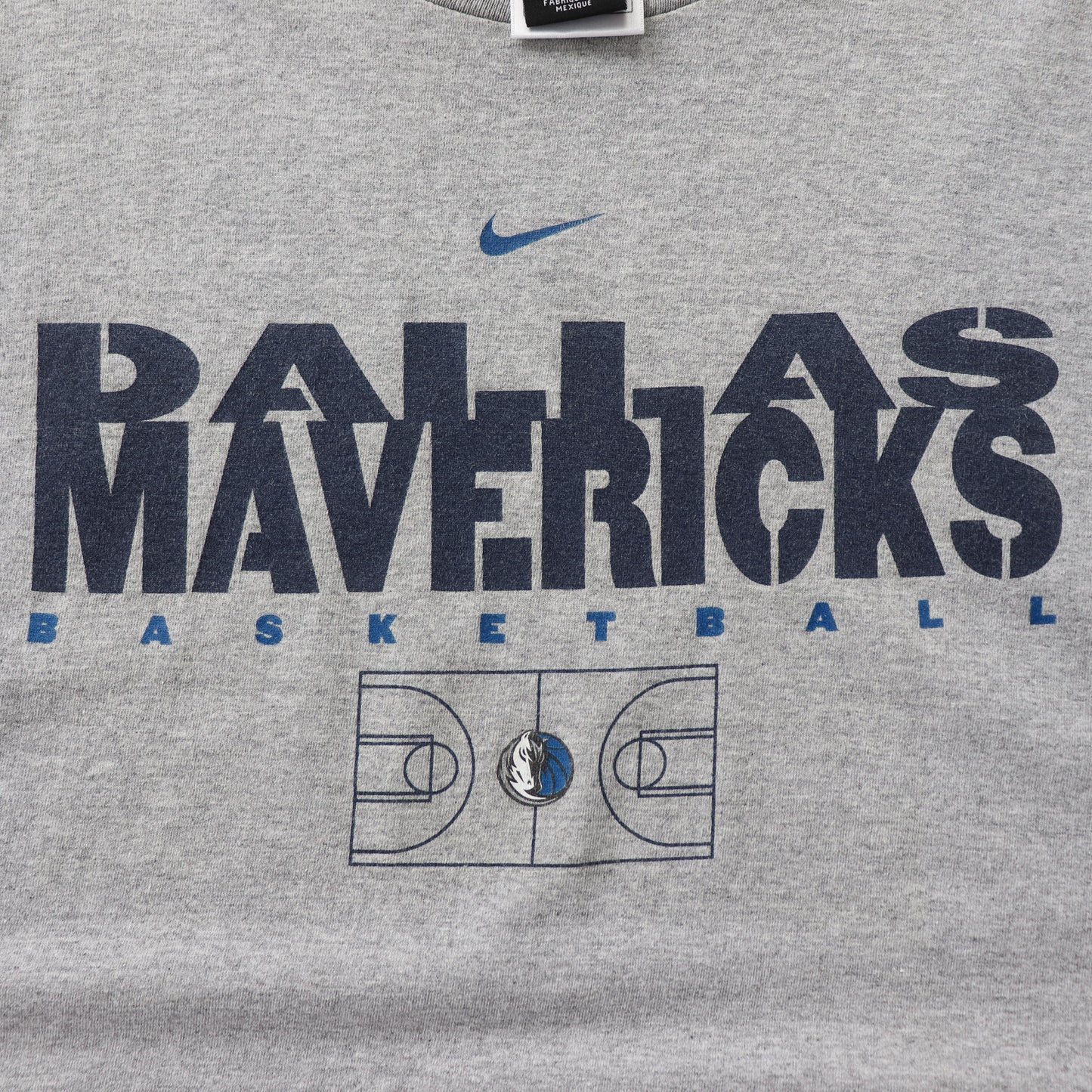 Vintage Nike Dallas Mavericks NBA Tee - L
