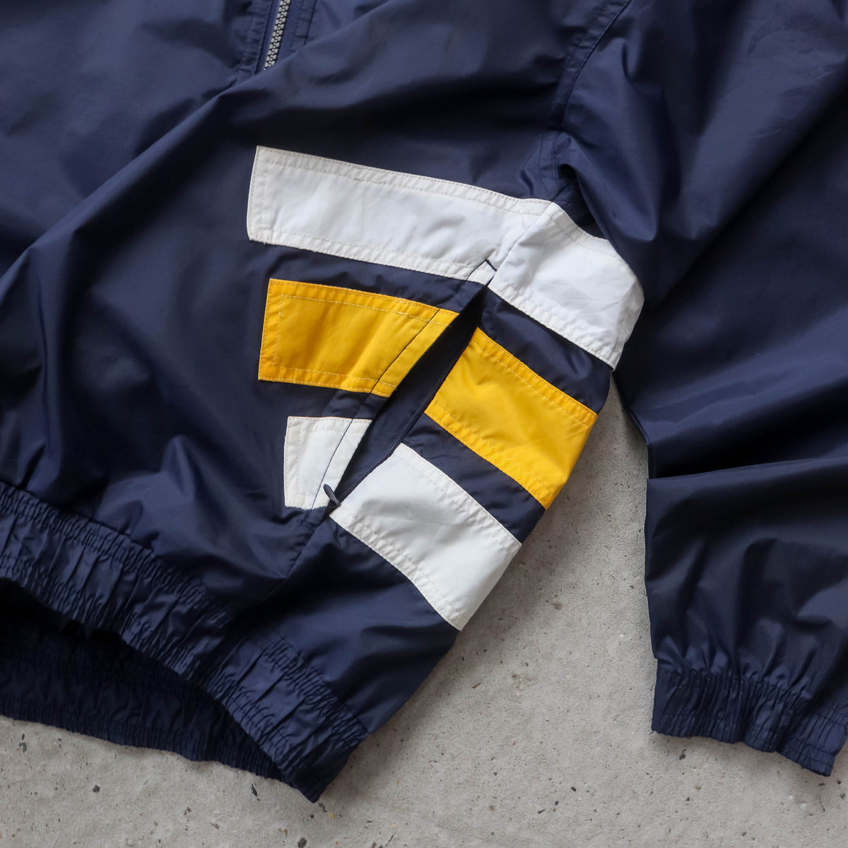 Adidas Big Logo Windbreaker Jacket - 90s (L)