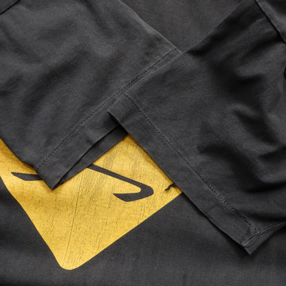 Slippery When Wet Graphic Tee - 90s (XL)