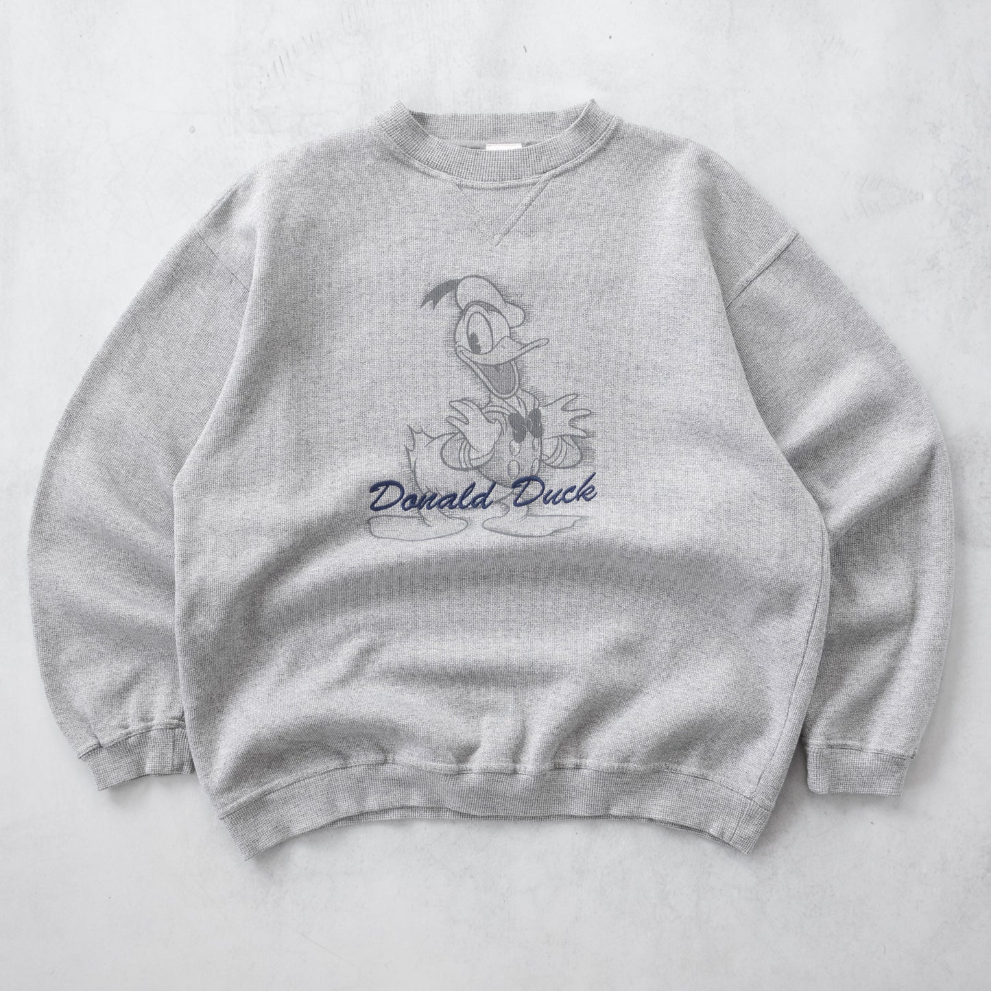 Vintage 90s Donald Duck Disney Sweatshirt - L