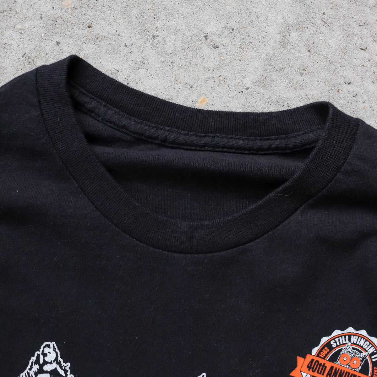 Hooters Still Shakin Graphic Tee - 2000s (XL)
