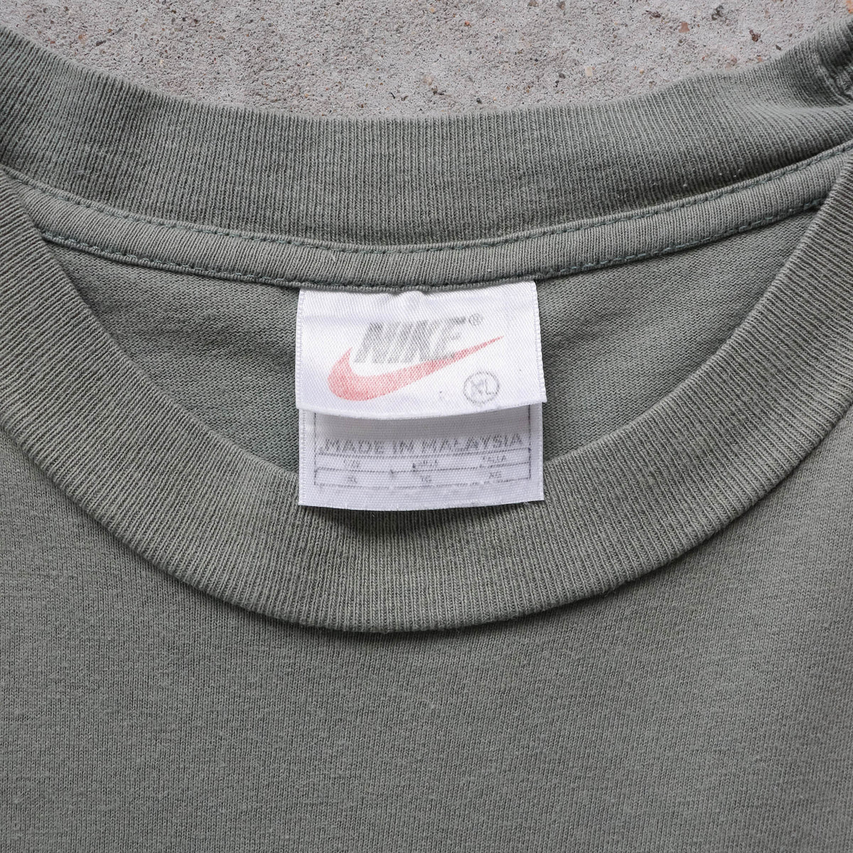 Nike Air Embroidered Logo Tee - 90s (XL)