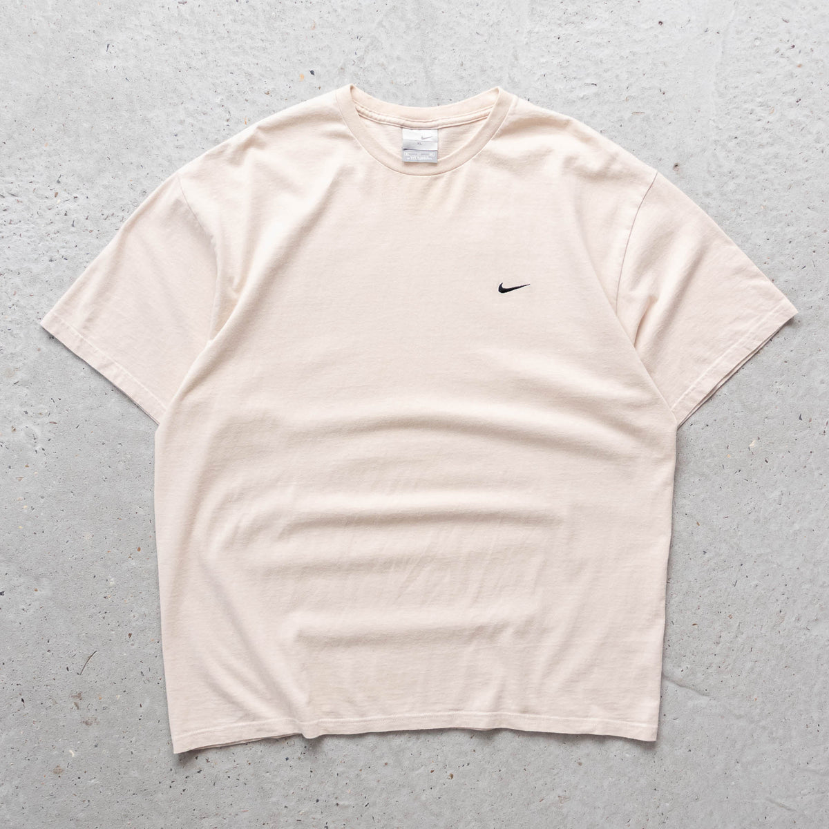 Nike Mini Swoosh Embroidered Tee - 2000s (XL)