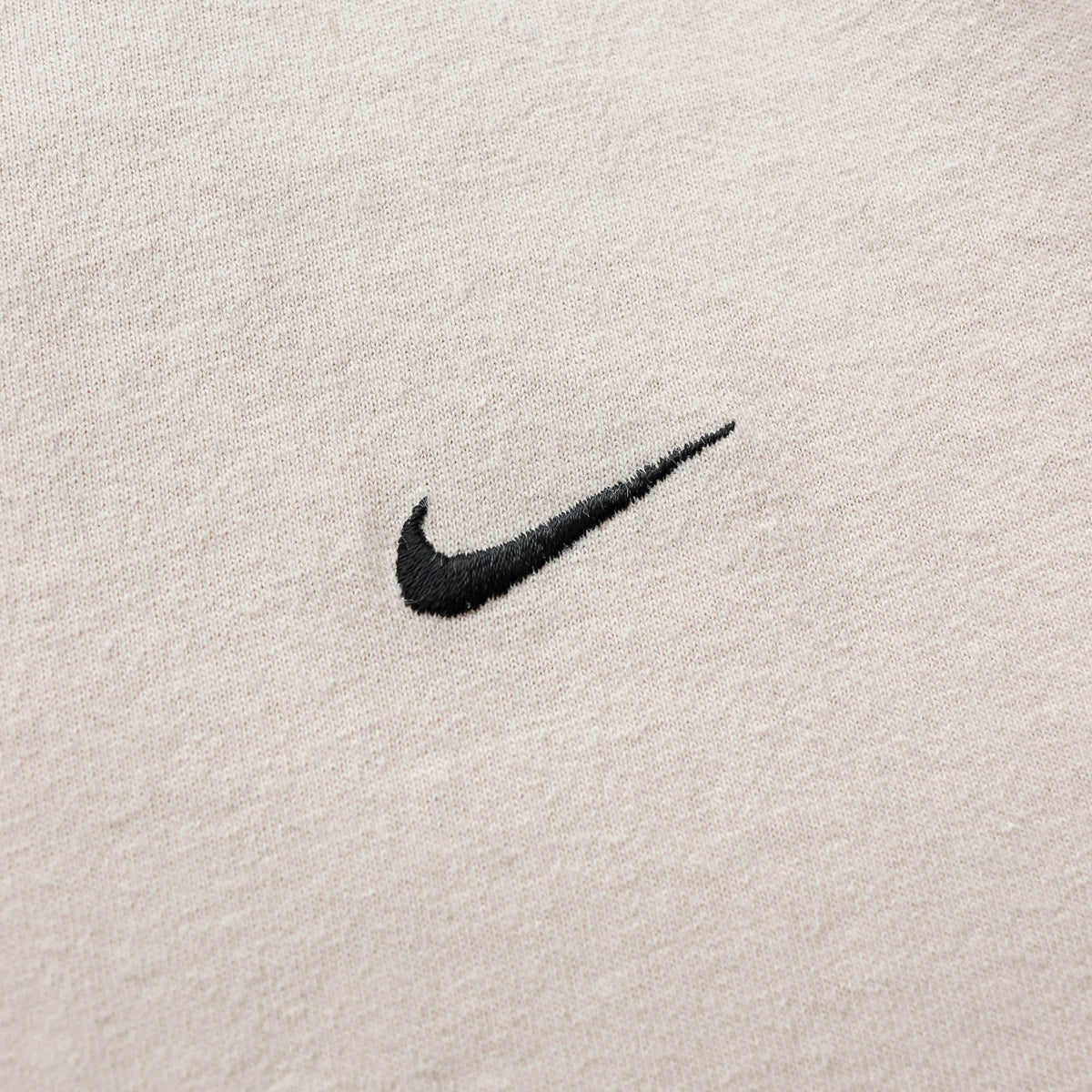 Nike Mini Swoosh Embroidered Tee - 2000s (XL)