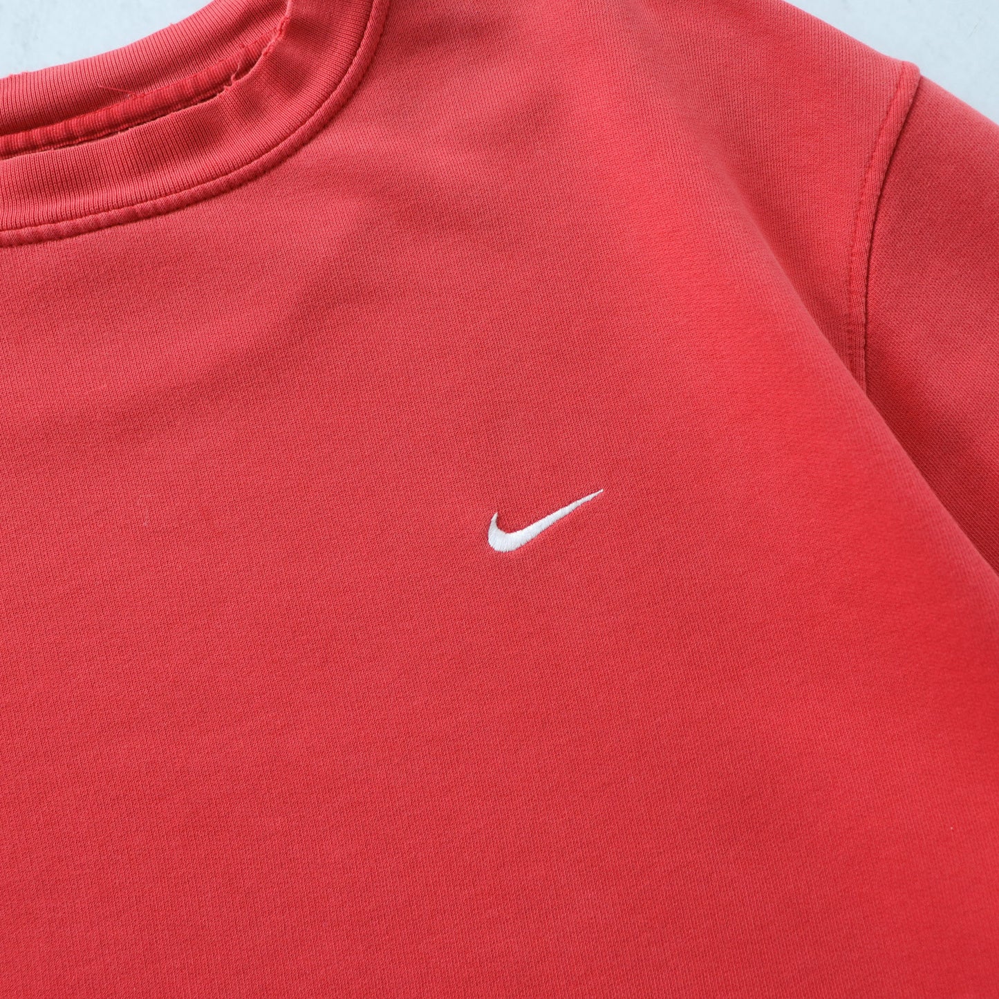 Vintage 2000s Nike Mini Swoosh Sweatshirt - M