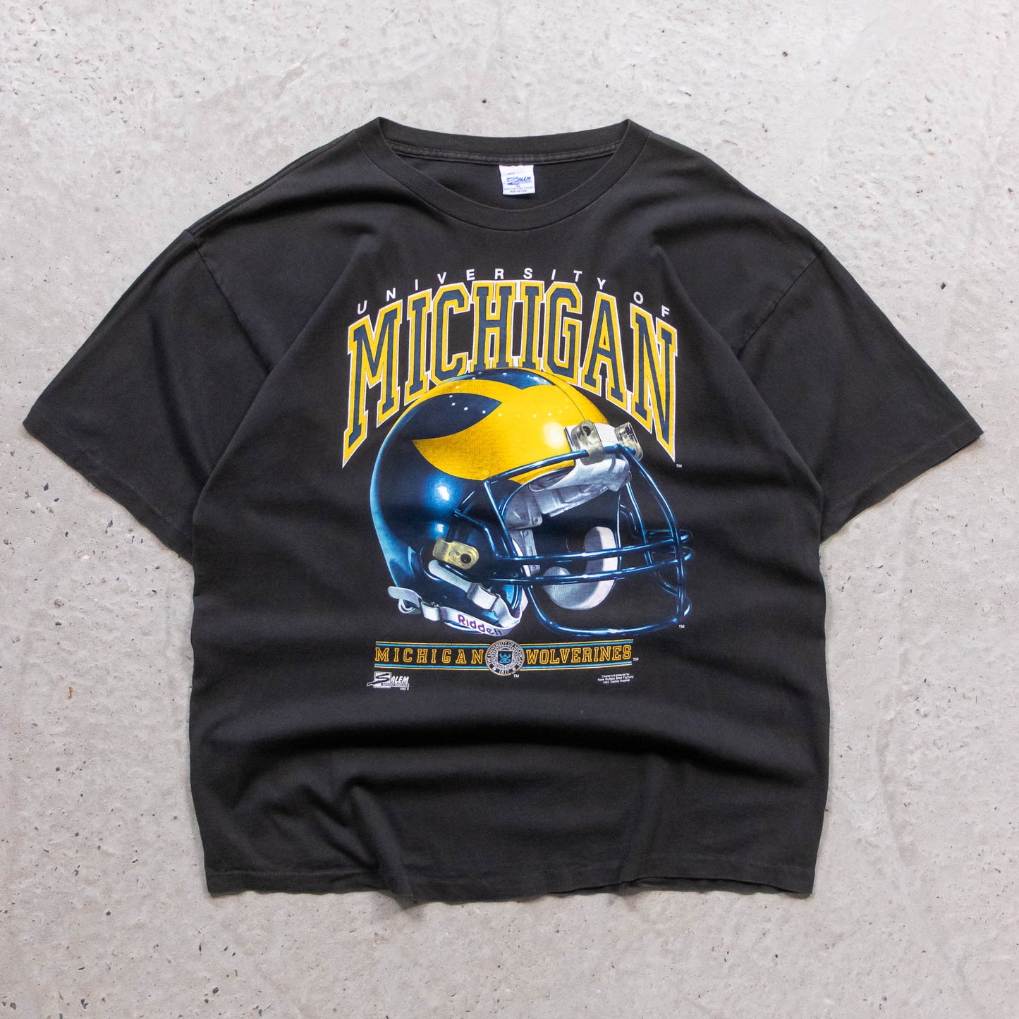 Michigan Wolverines NCAA Salem Helmet Tee - 1992 (XL)