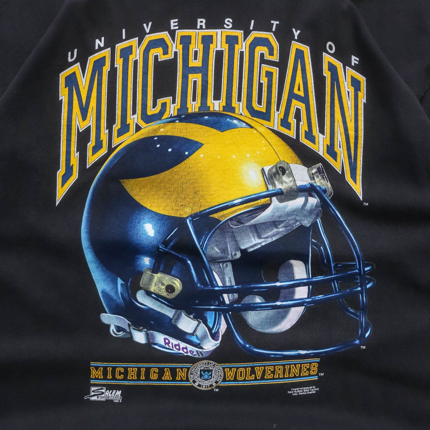 Michigan Wolverines NCAA Salem Helmet Tee - 1992 (XL)