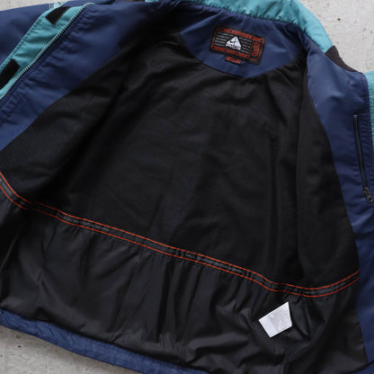 Nike ACG Multi Pocket Technical Jacket – 90s (S)