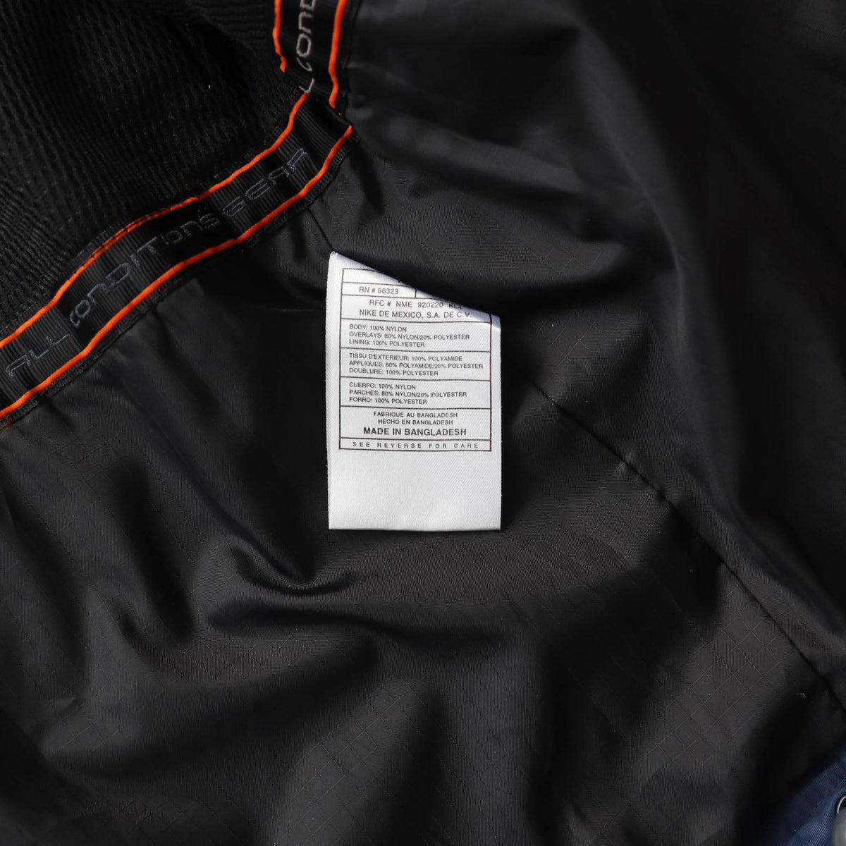 Nike ACG Multi Pocket Technical Jacket – 90s (S)