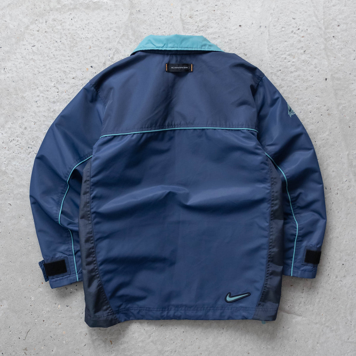 Nike ACG Multi Pocket Technical Jacket – 90s (S)