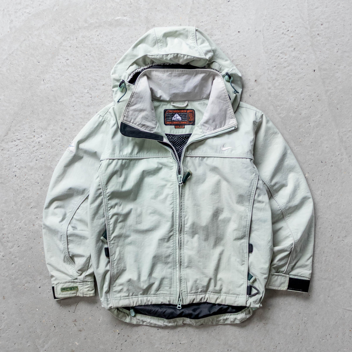 Nike ACG Technical Hooded Jacket – 2000s (M)