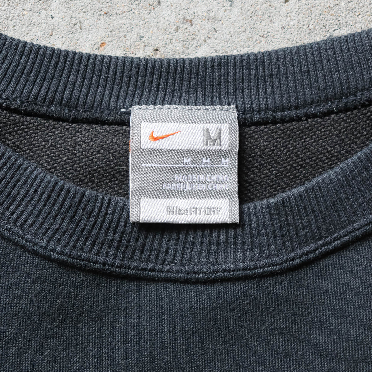 Nike Mini Swoosh Panelled Sweatshirt - 2000s (M)