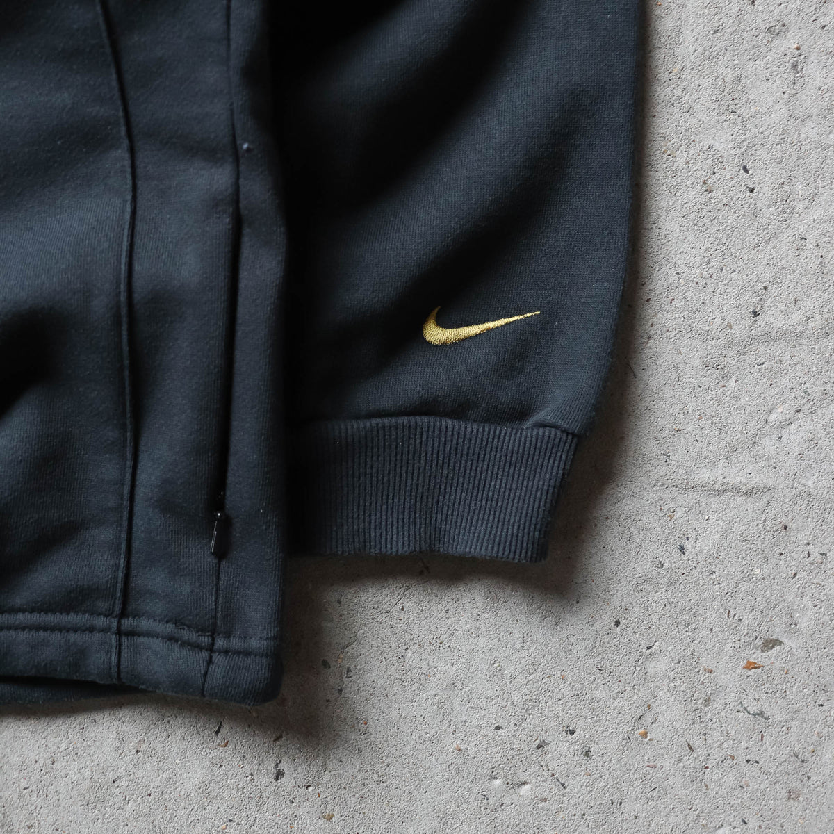 Nike Mini Swoosh Panelled Sweatshirt - 2000s (M)