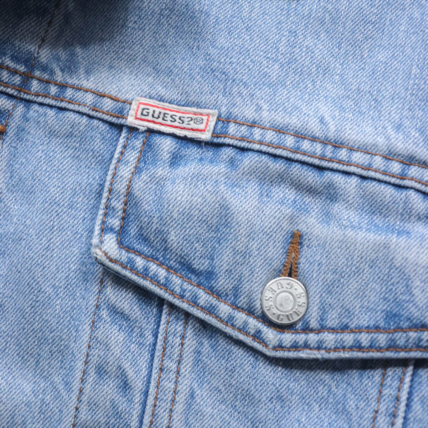 Guess Jeans Triangle Logo Denim Trucker Jacket - 90s (L)