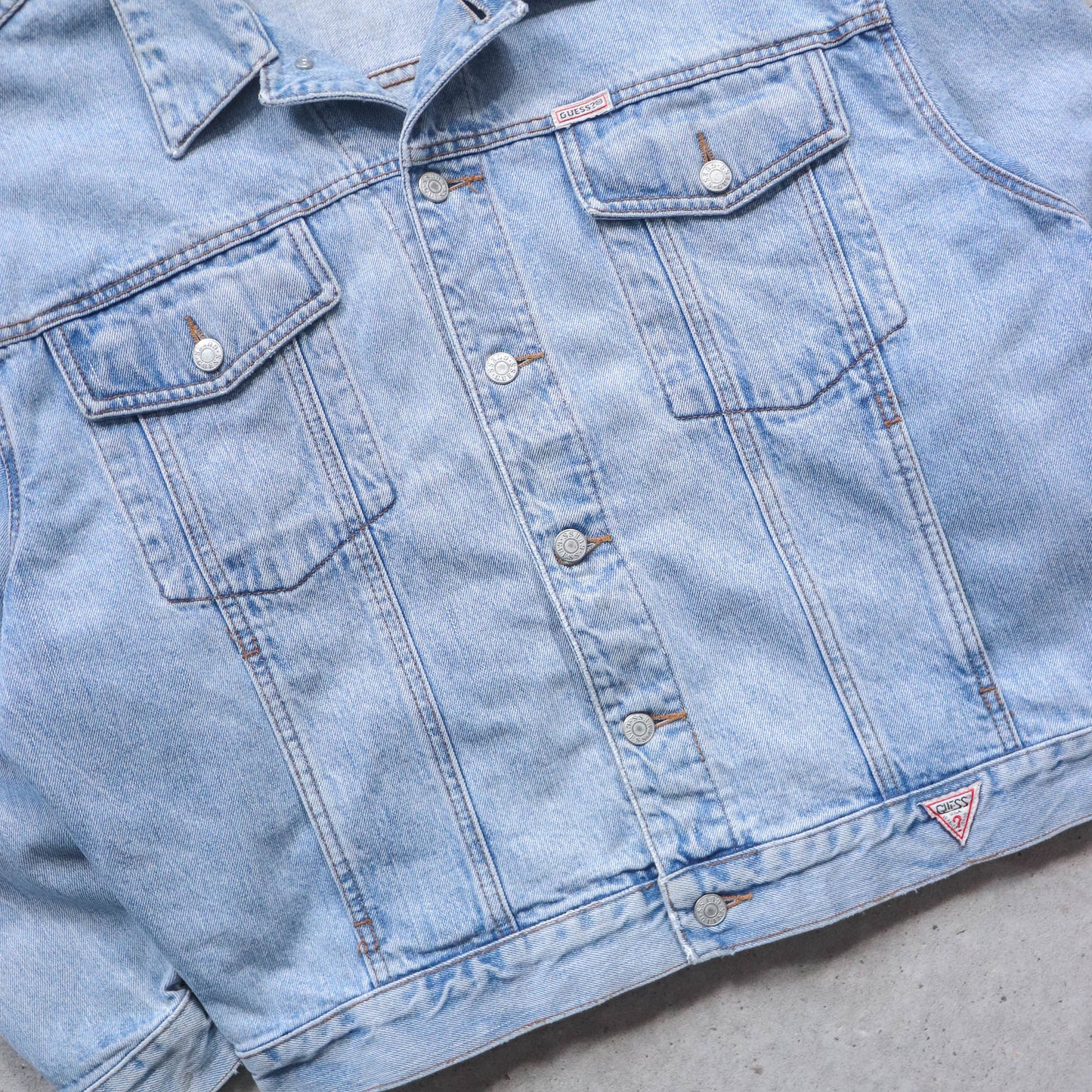 Guess Jeans Light Wash Denim Trucker Jacket - 90s (L)