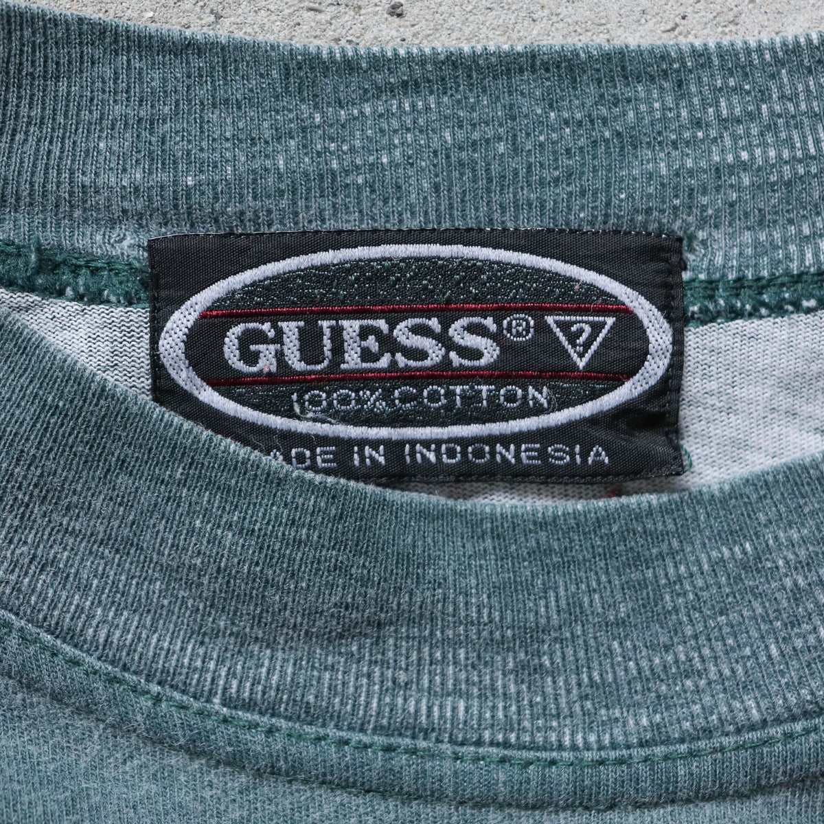 Guess Jeans All Over Print Tee - 90s (XL)