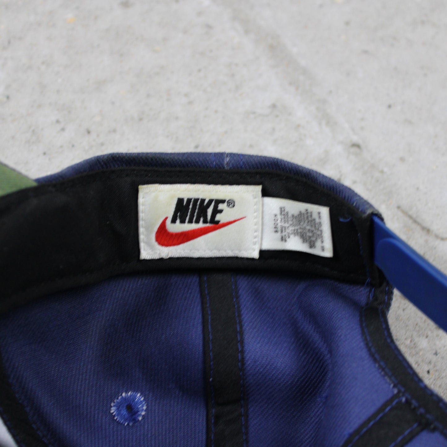 Vintage Nike Swoosh Snapback - OS