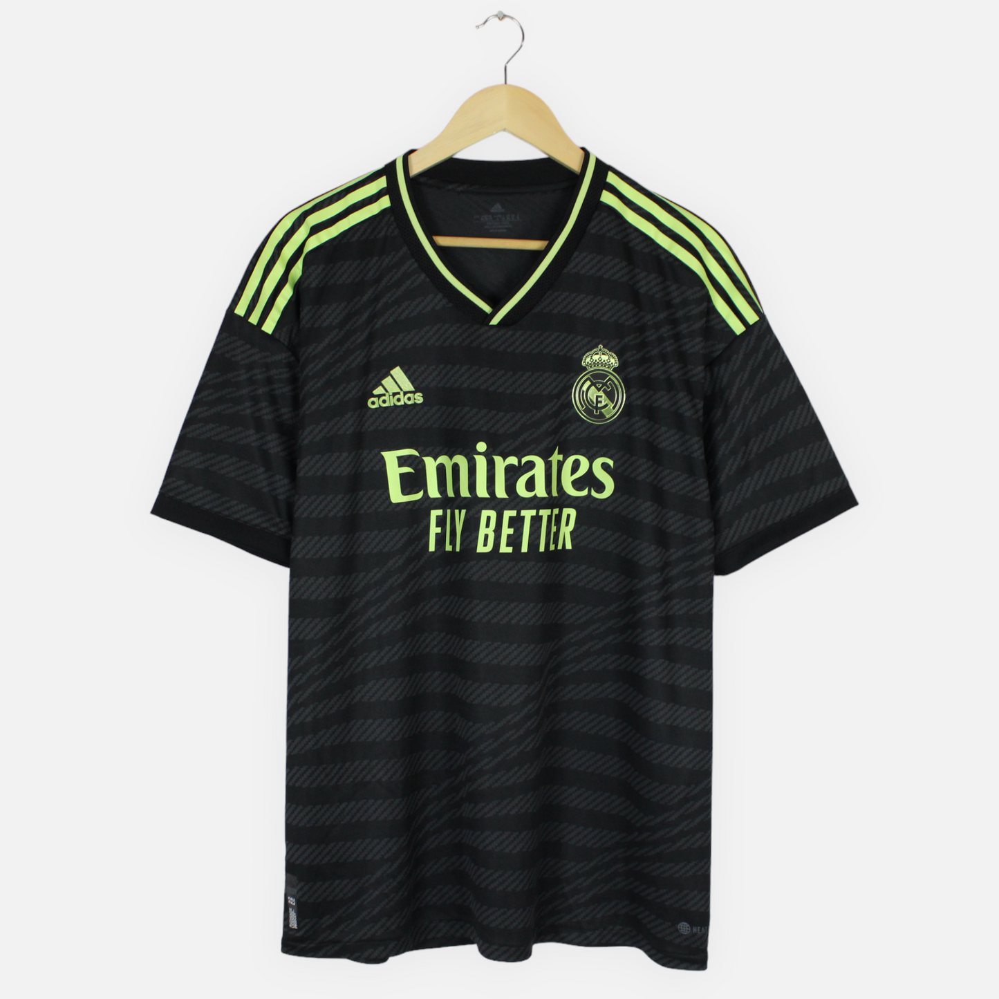 Real Madrid 2022/23 Third Adidas Jersey - XL