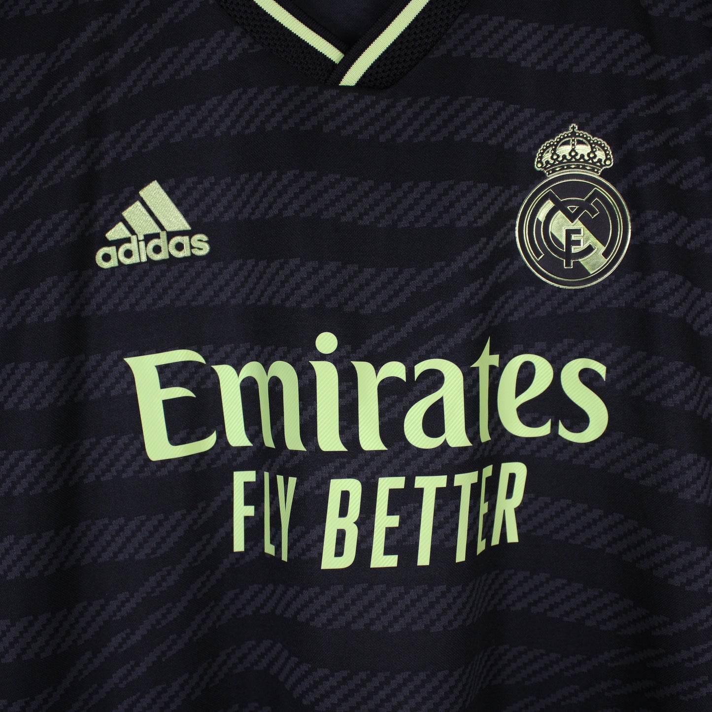 Real Madrid 2022/23 Third Adidas Jersey - XL