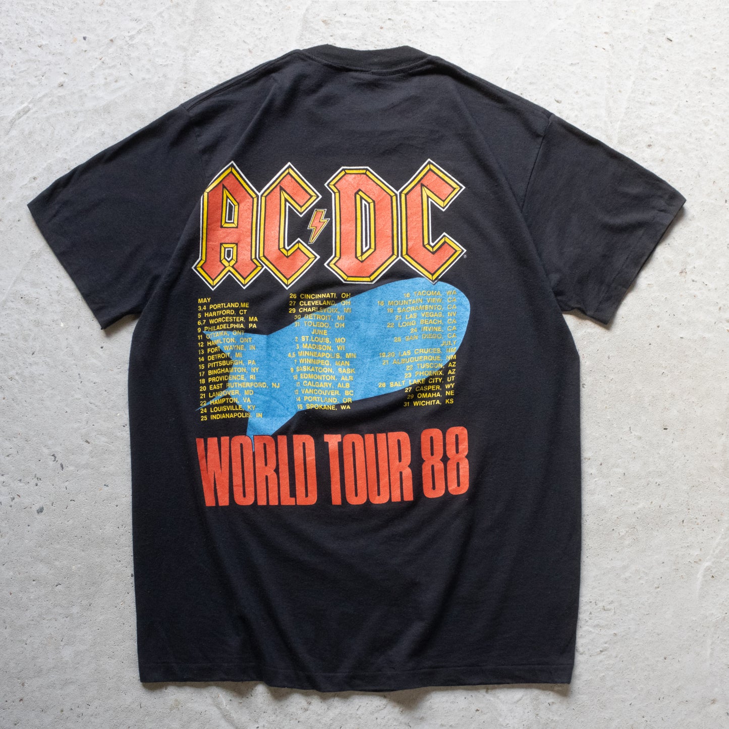 Vintage 1988 AC/DC Blow Up Your Video Tour Tee - XL