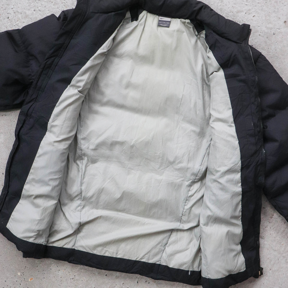 Nike Mini Swoosh Down Puffer Jacket – 2000s (L)