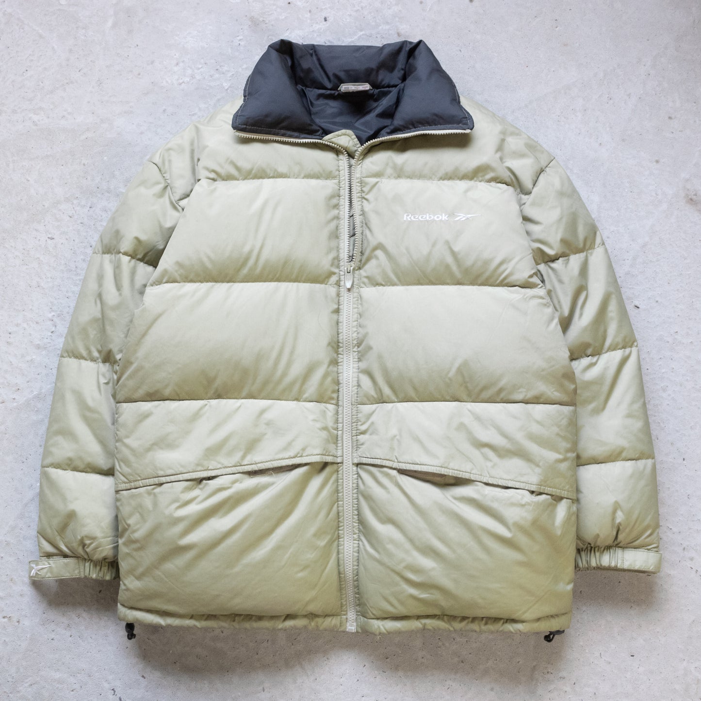 Vintage 90s Reebok Puffer Jacket - M