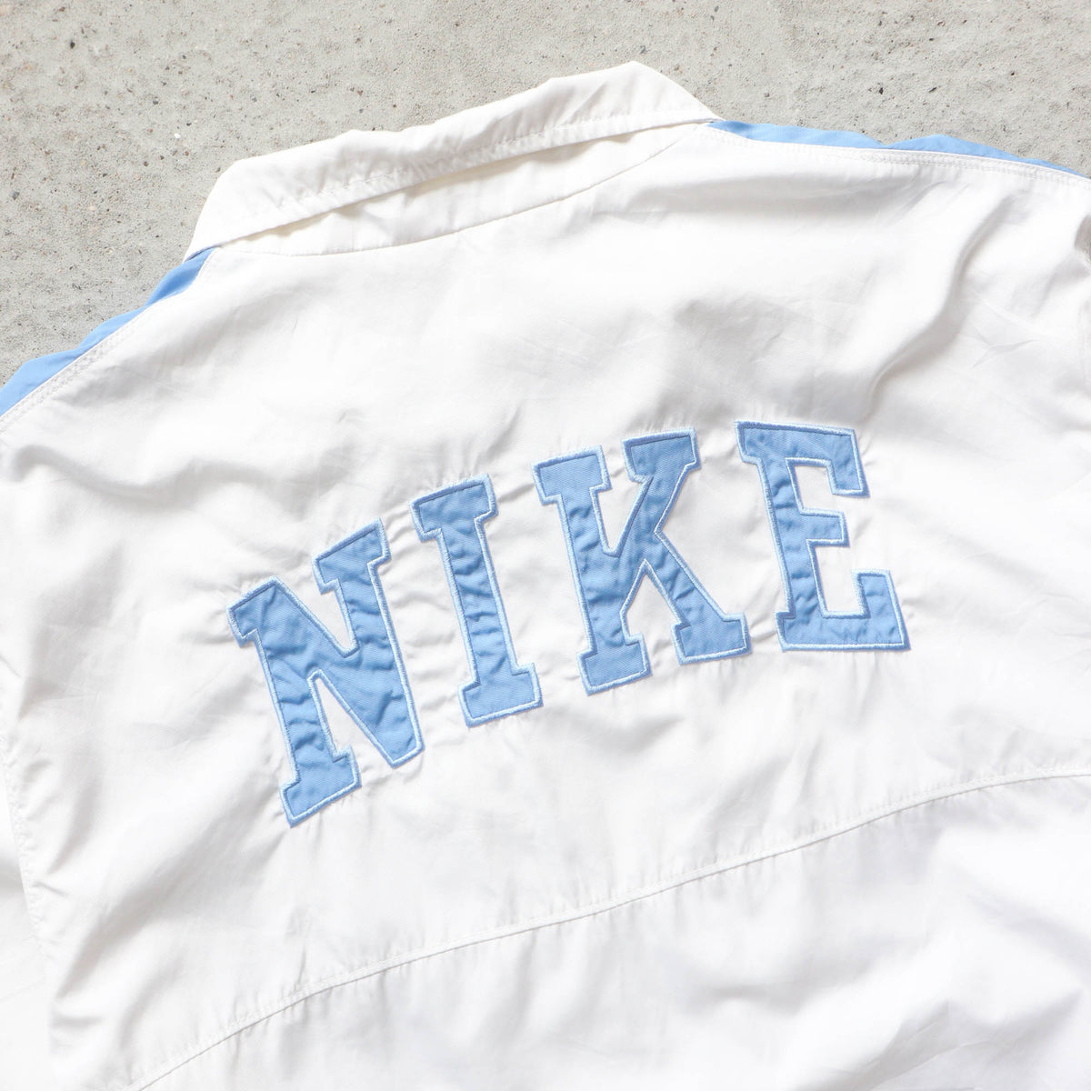 Nike Spellout Windbreaker Jacket – 2000s (XL)