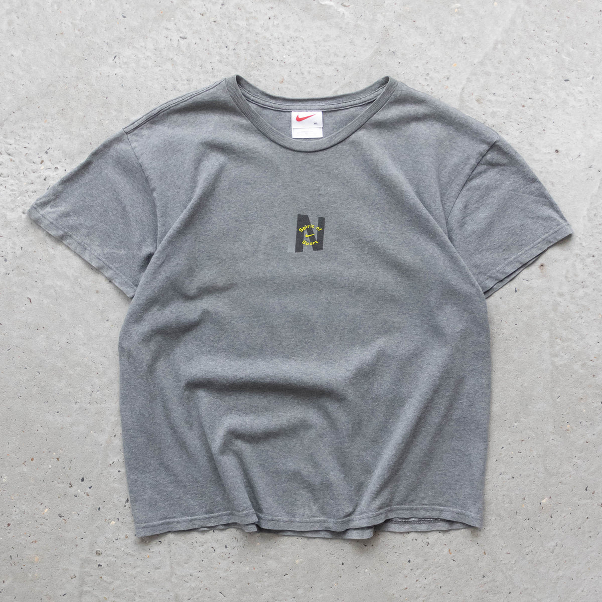 Nike Spirit of Sport Graphic Tee - 90s (M)