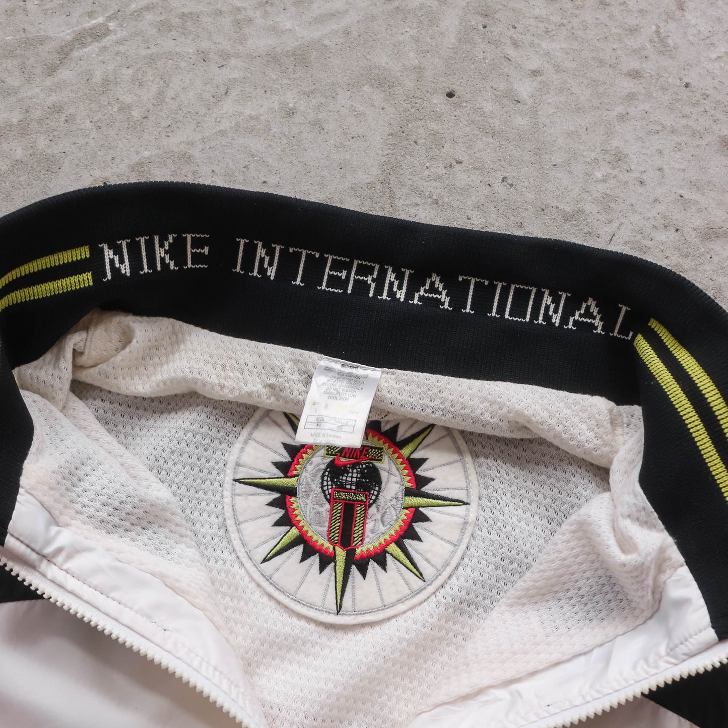 Nike International Windbreaker Jacket - 90s (XL)