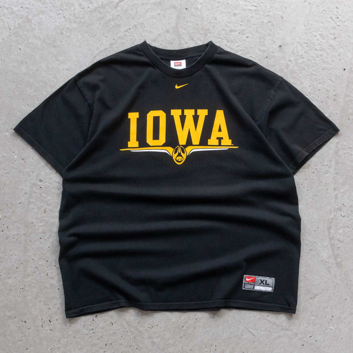 Nike Iowa Hawkeyes NCAA Tee - 2000s (XL)