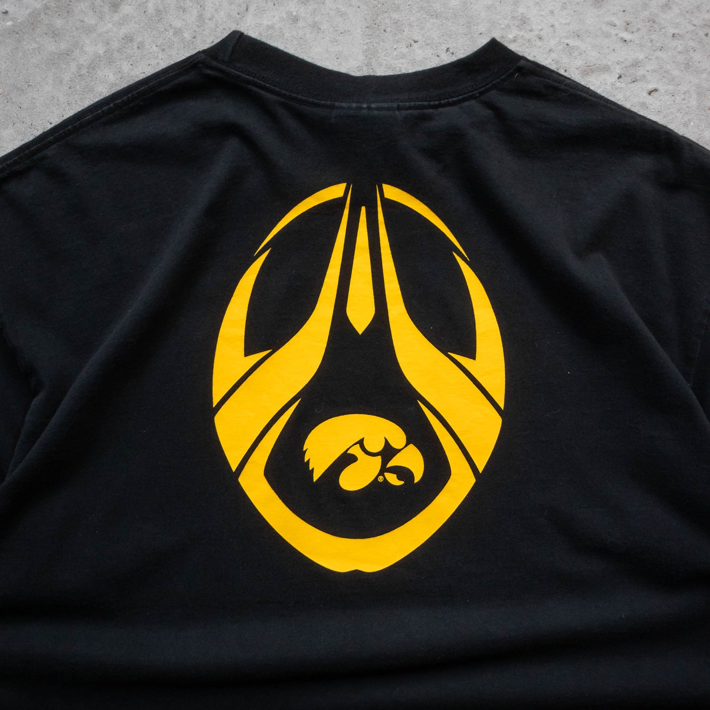 Nike Iowa Hawkeyes NCAA Tee - 2000s (XL)