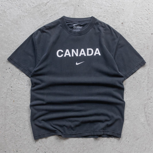 Nike Team Canada Centre Swoosh Tee - 2000s (L)