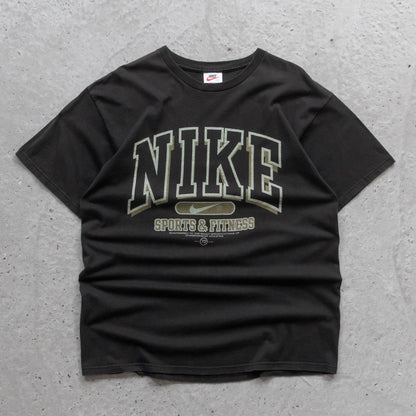 Nike Sports & Fitness Spellout Tee - 90s (L)