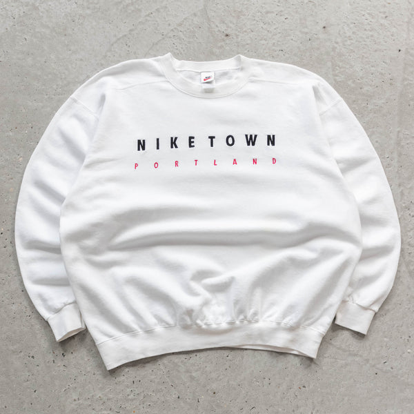 Nike Town Portland Embroidered Sweatshirt - 90s (L) - AL Vintage