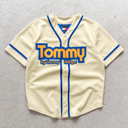 Tommy Hilfiger Spellout Baseball Jersey – 90s (M)