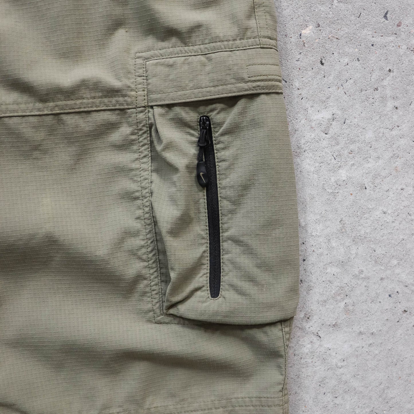 Nike Ripstop Cargo Shorts - 2000s (34)