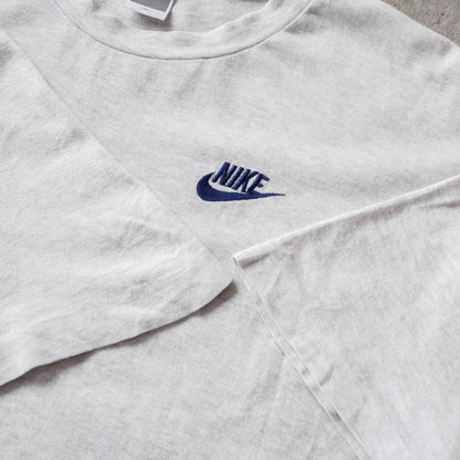 Vintage 90s Nike Basketball Tee - M