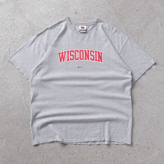 Vintage 2000s Nike Wisconson Badgers NCAA Tee - XL