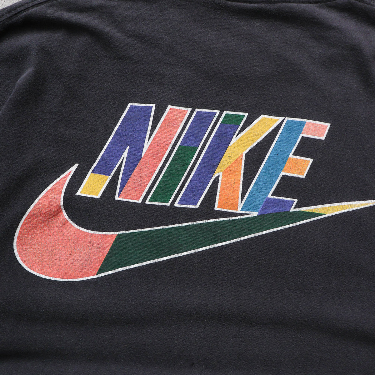Nike Air Geometric Swoosh Tee – 90s (XL)