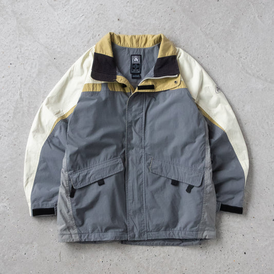Vintage 2000s Nike ACG Storm Fit Jacket - M