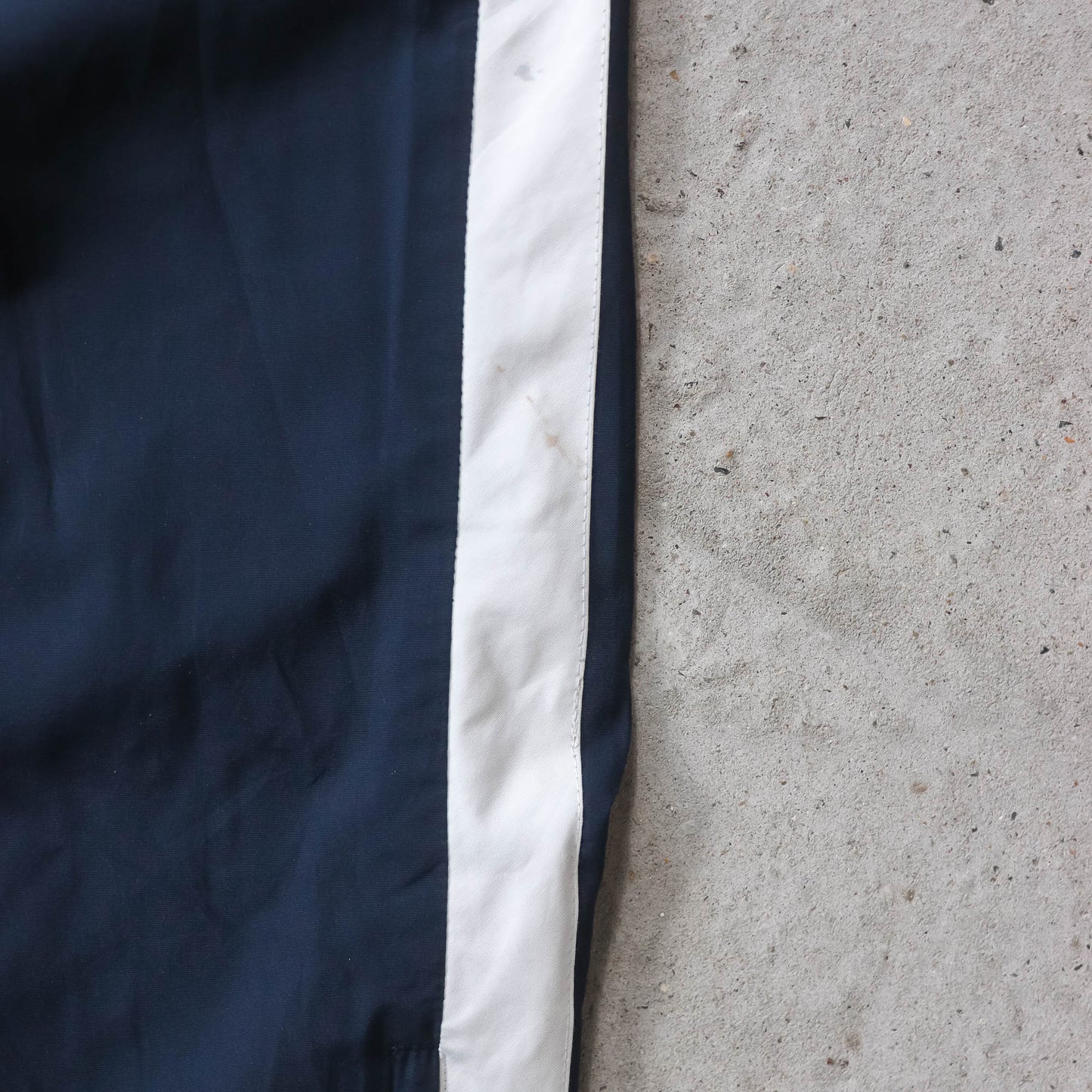 Nike Mini Swoosh Striped Track Pants - 2000s XL)