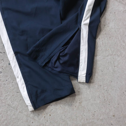 Nike Mini Swoosh Striped Track Pants - 2000s XL)
