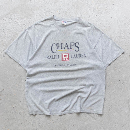 Chaps Ralph Lauren Spellout Tee – 90s (XL)