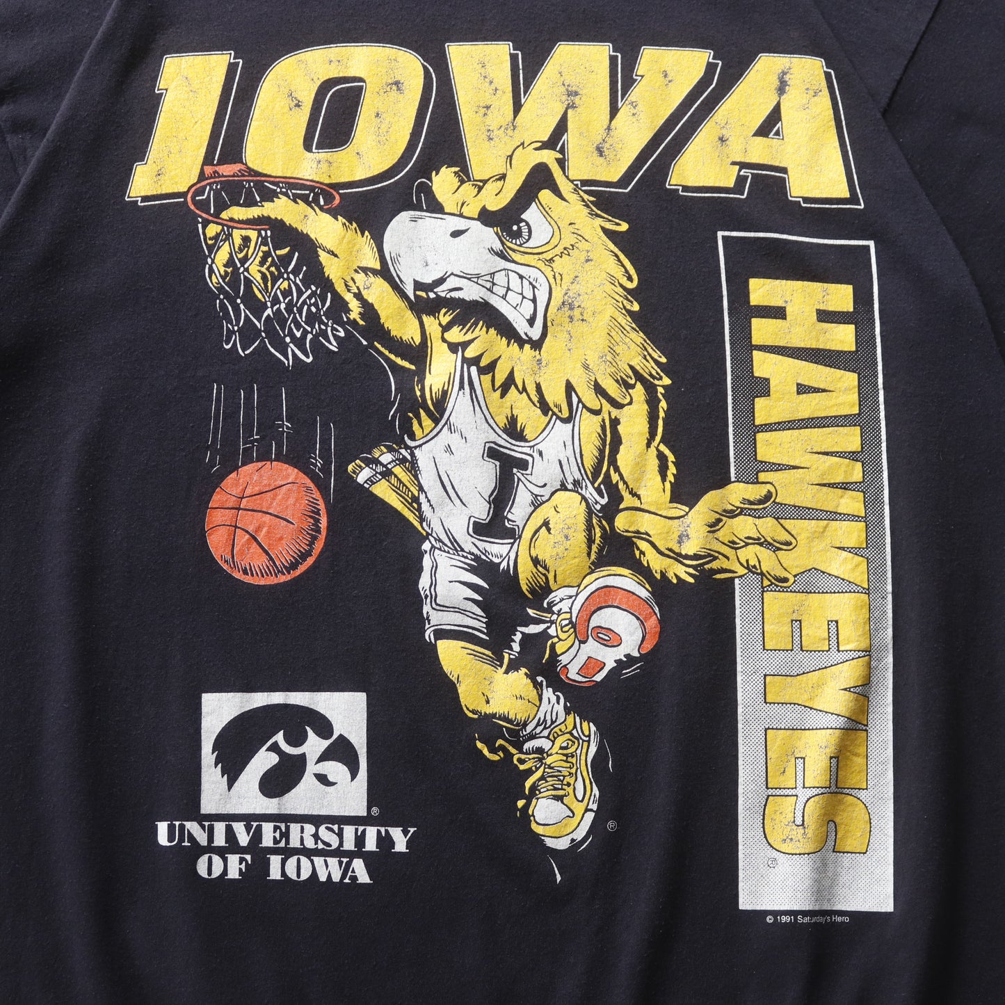 Vintage 1991 Iowa Hawkeyes NCAA Tee - XL