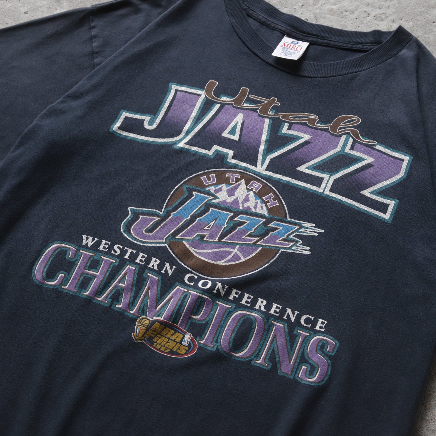 Vintage 1997 Utah Jazz NBA Tee - XL