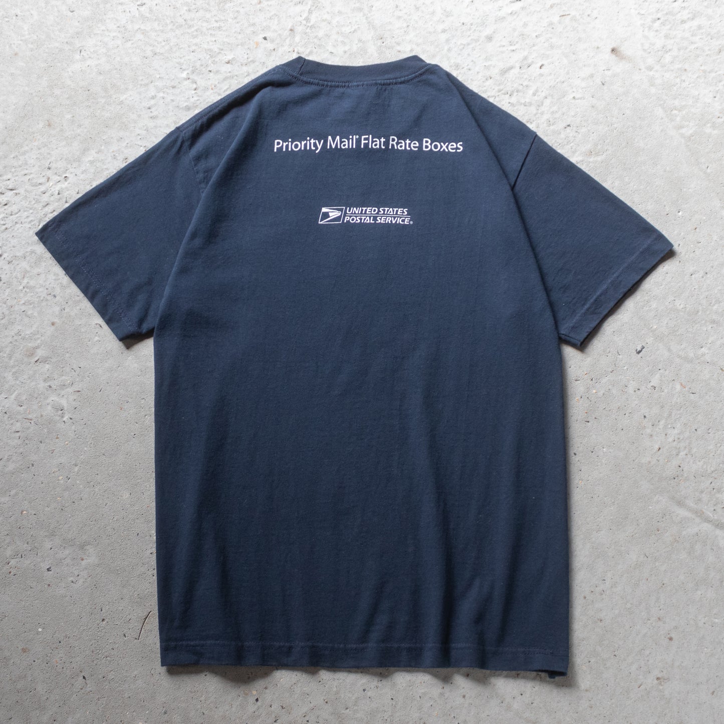 Vintage 2000s USPS A Simpler Way To Ship Tee - M