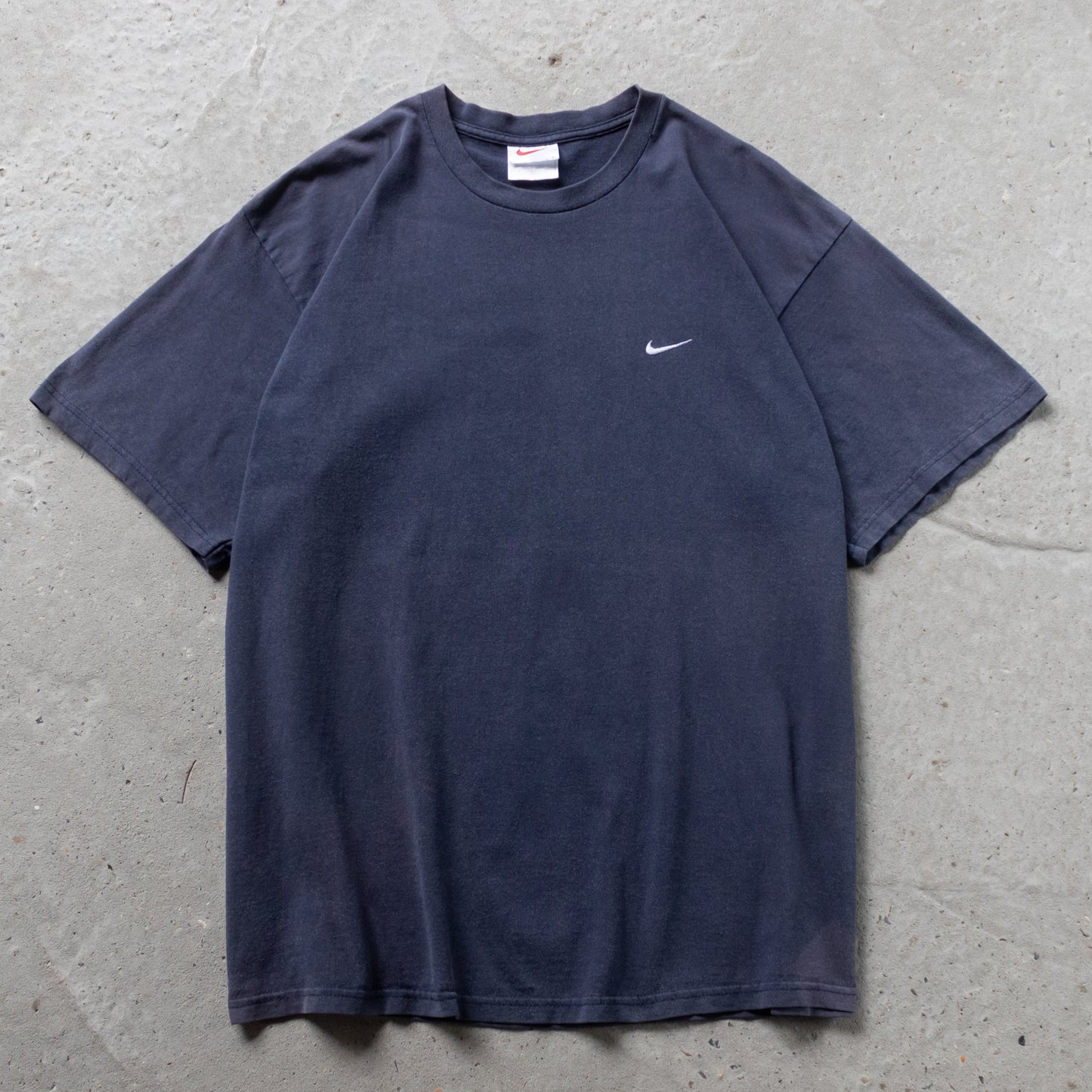 Vintage 90s Nike Mini Swoosh Tee - L