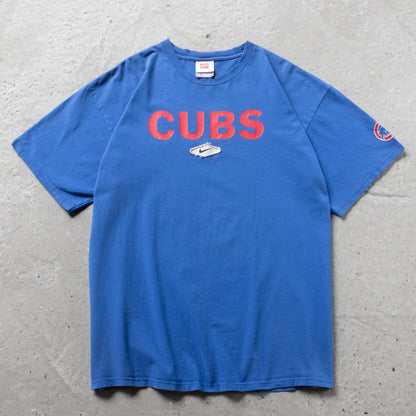 Vintage 2000s Chicago Cubs Nike Tee - XL