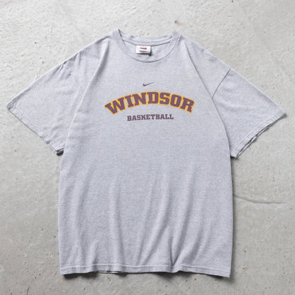 Vintage 2000s Windsor Basketball Nike Tee - L